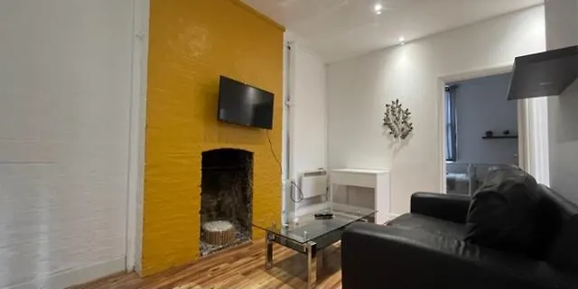 Tree Apartments Goswell Road Ec1 Angel
